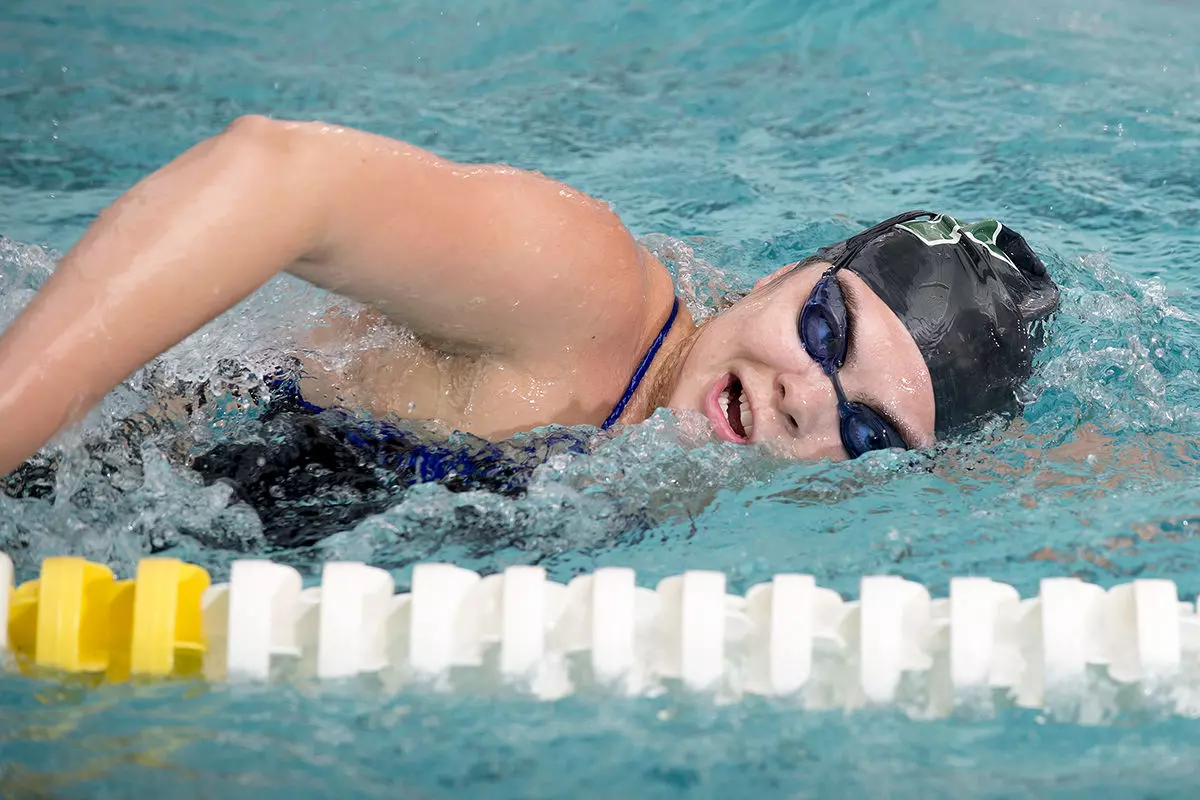 Jaspers Drop Tight Decision in Dual Meet with St. Francis Brooklyn