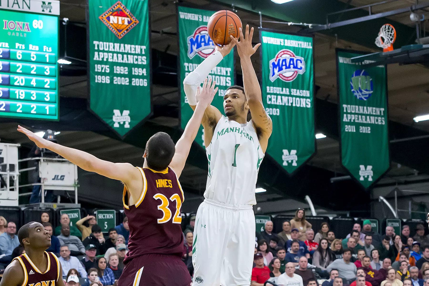 Iona Holds Off Manhattan, 79-75