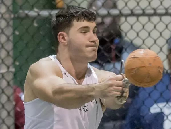 Manhattan Hosts Draddy Invitational