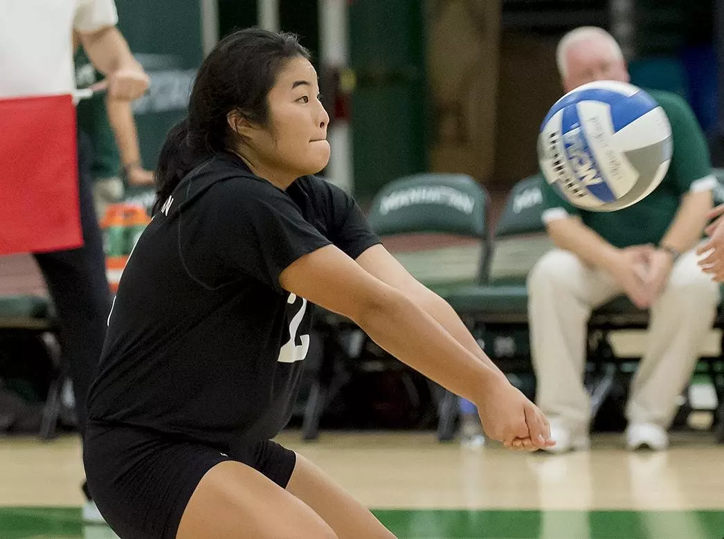 Manhattan Wins Tournament Title at Lafayette Invitational