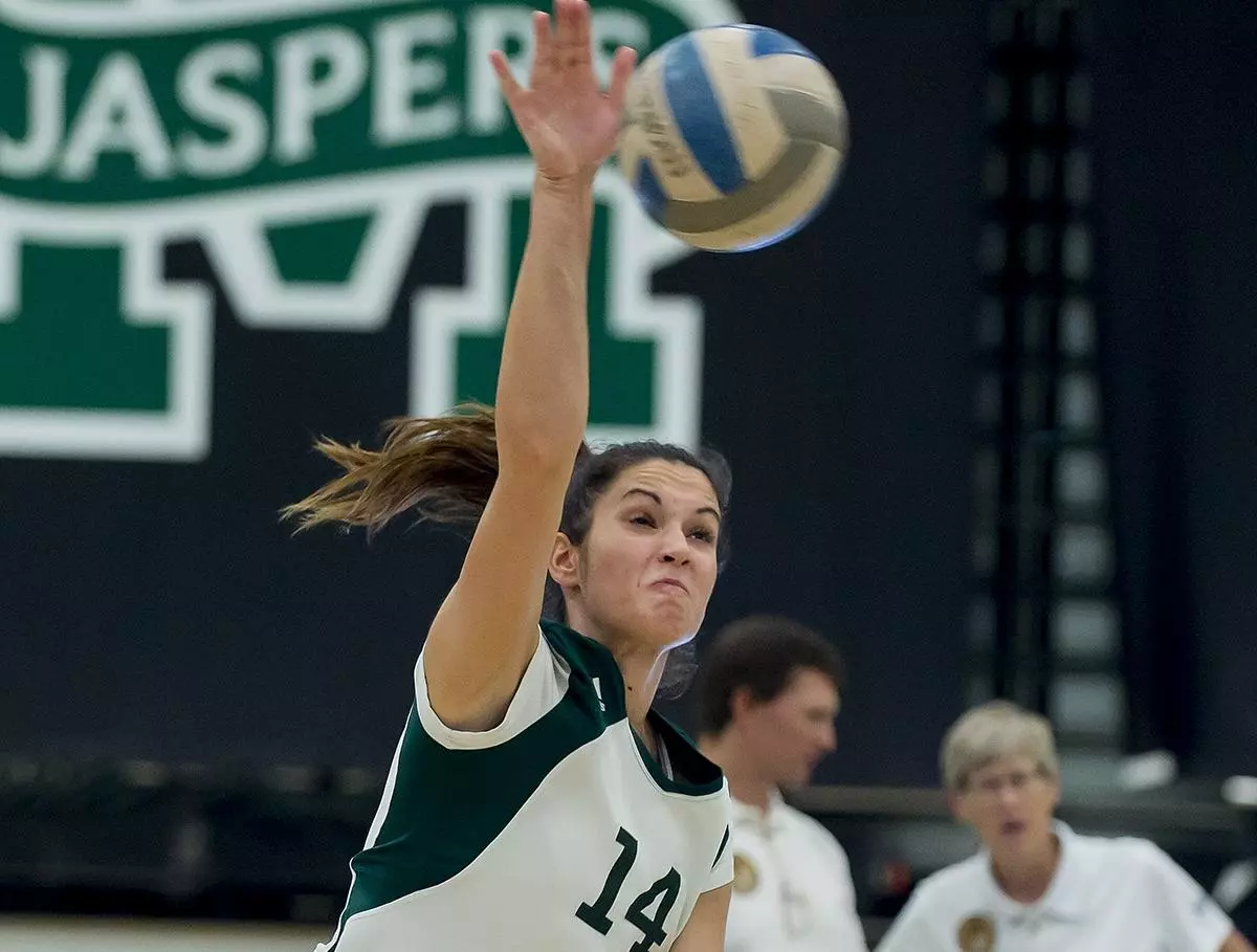 Manhattan Sweeps Quinnipiac In Regular Season Finale