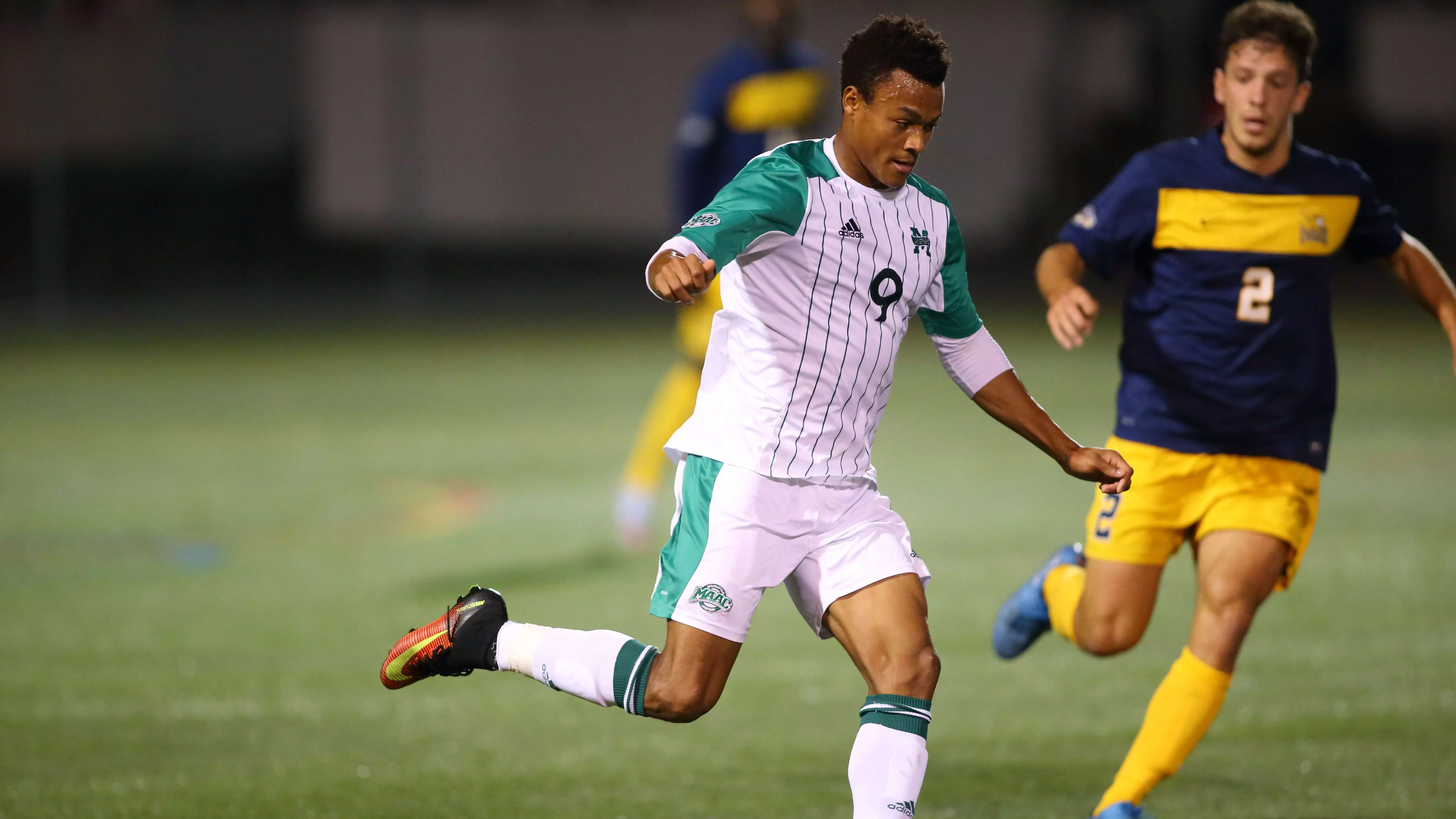 Manhattan Hosts Defending MAAC Champion Rider