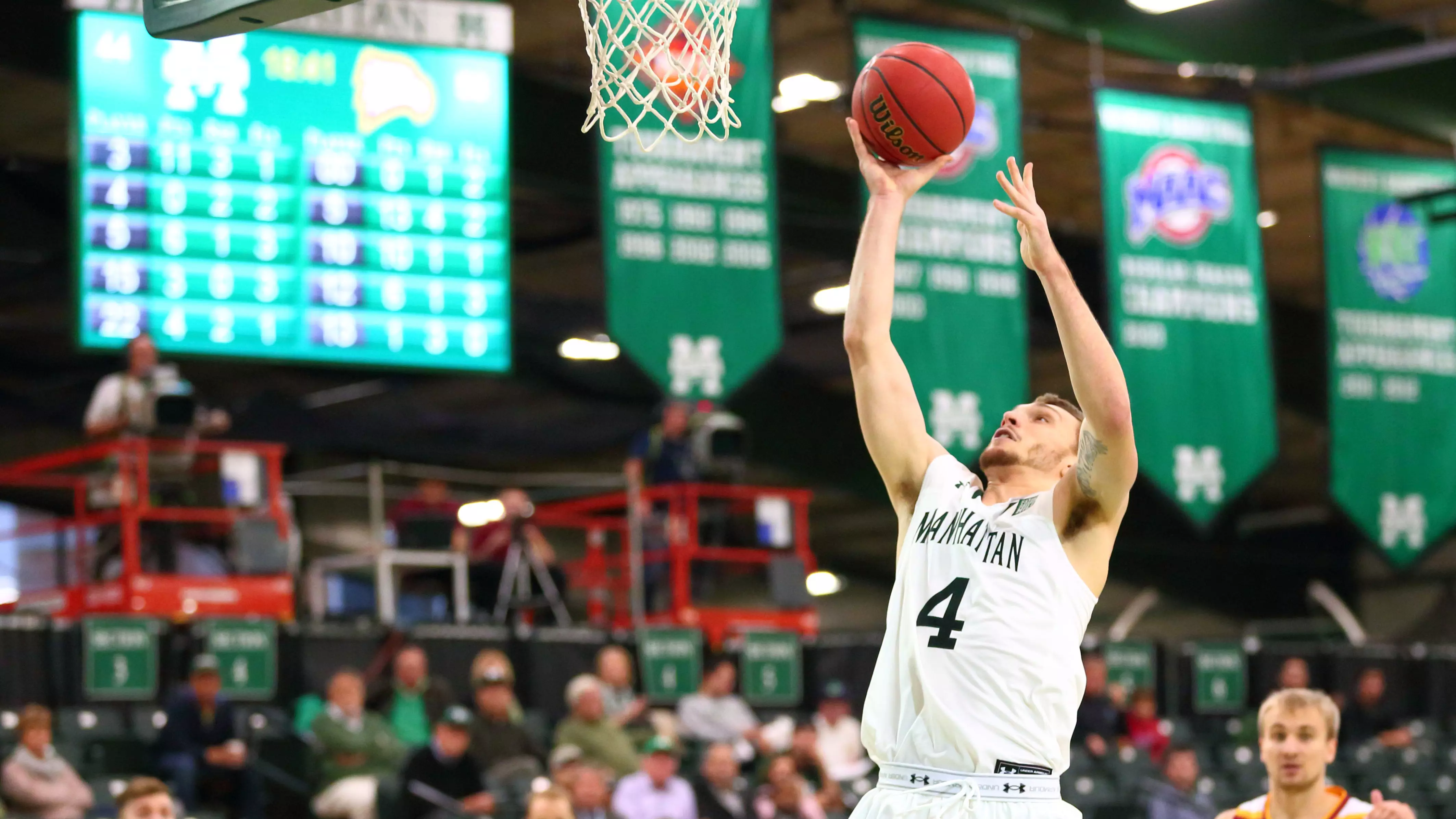Manhattan Falls To Fairfield