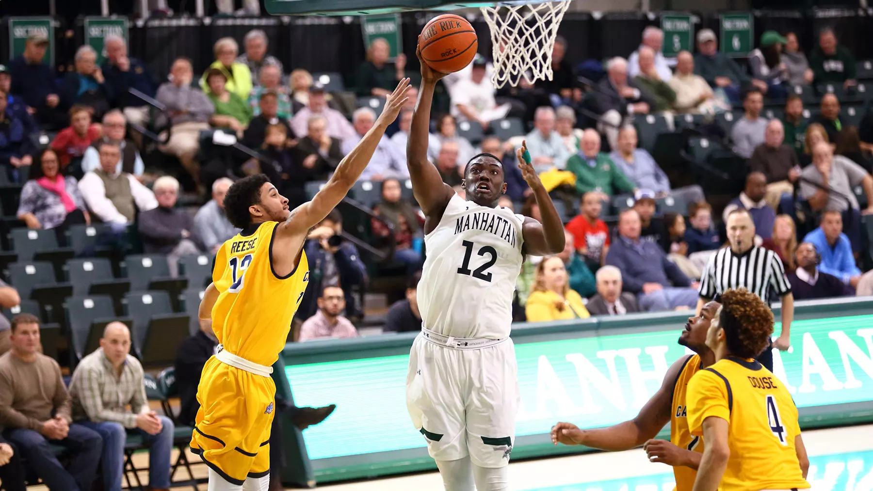 Manhattan Drops Heartbreaker To Canisius