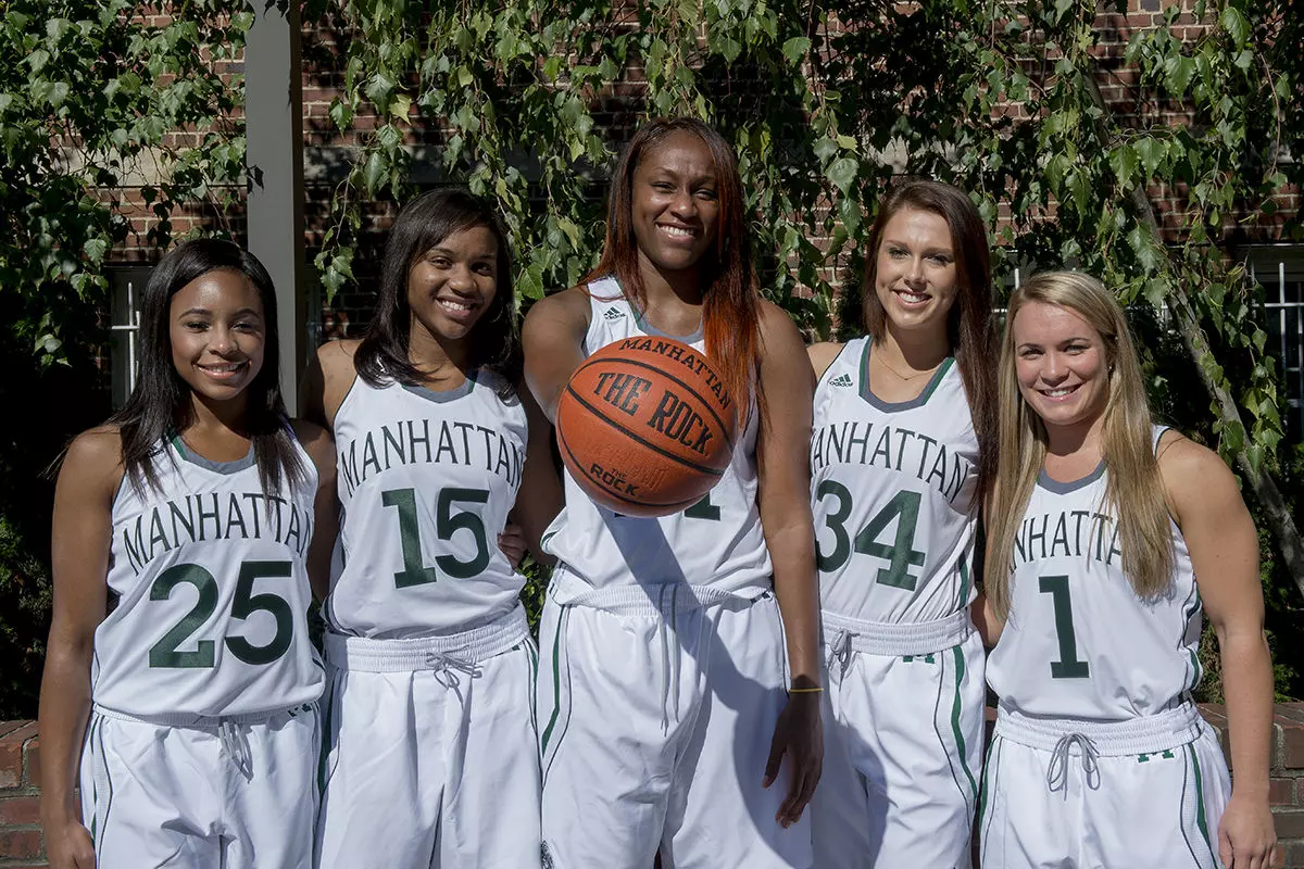 Jaspers Can Clinch First-Round Bye On Senior Day