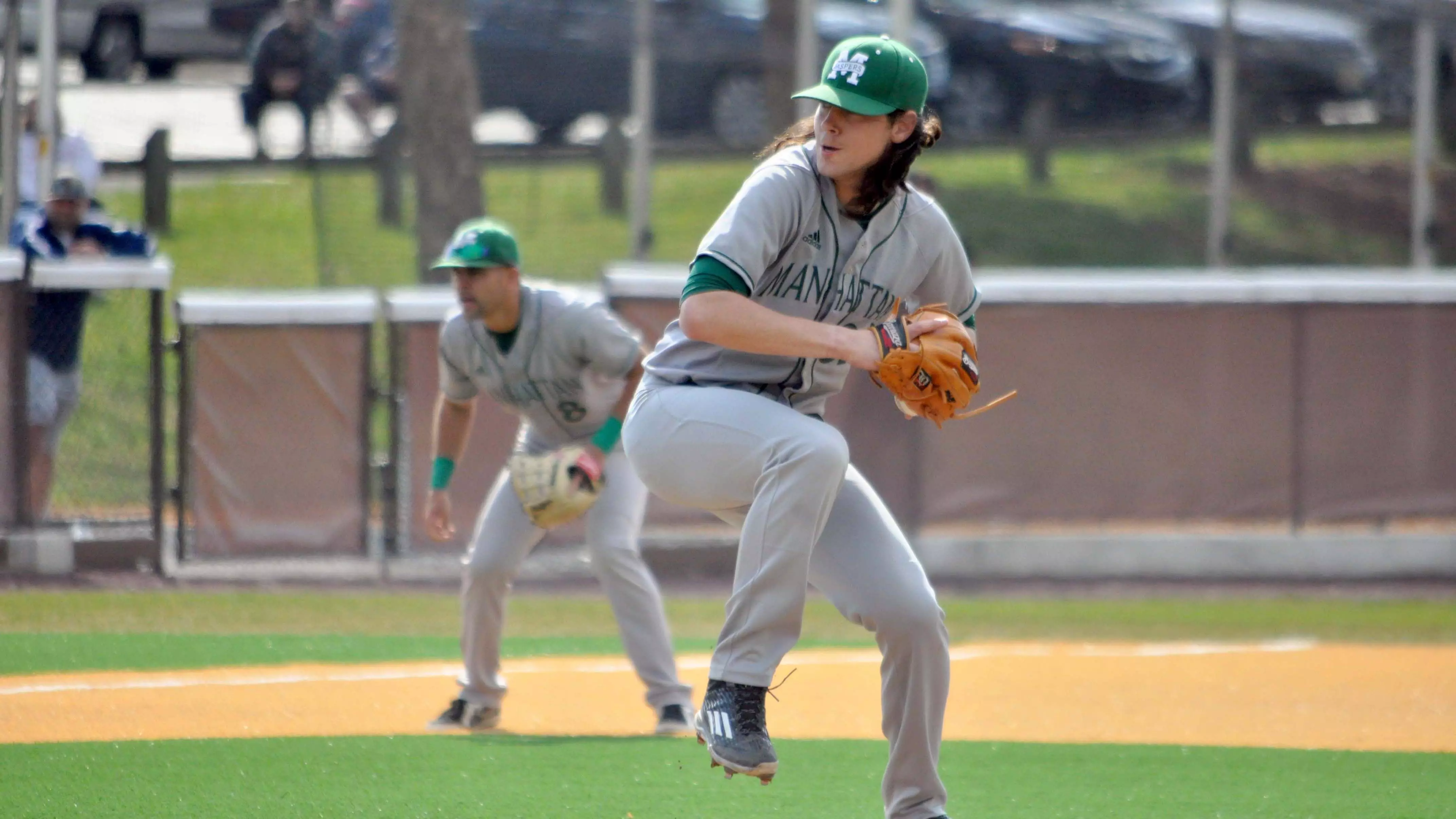 UCF Defeats Manhattan 10-1