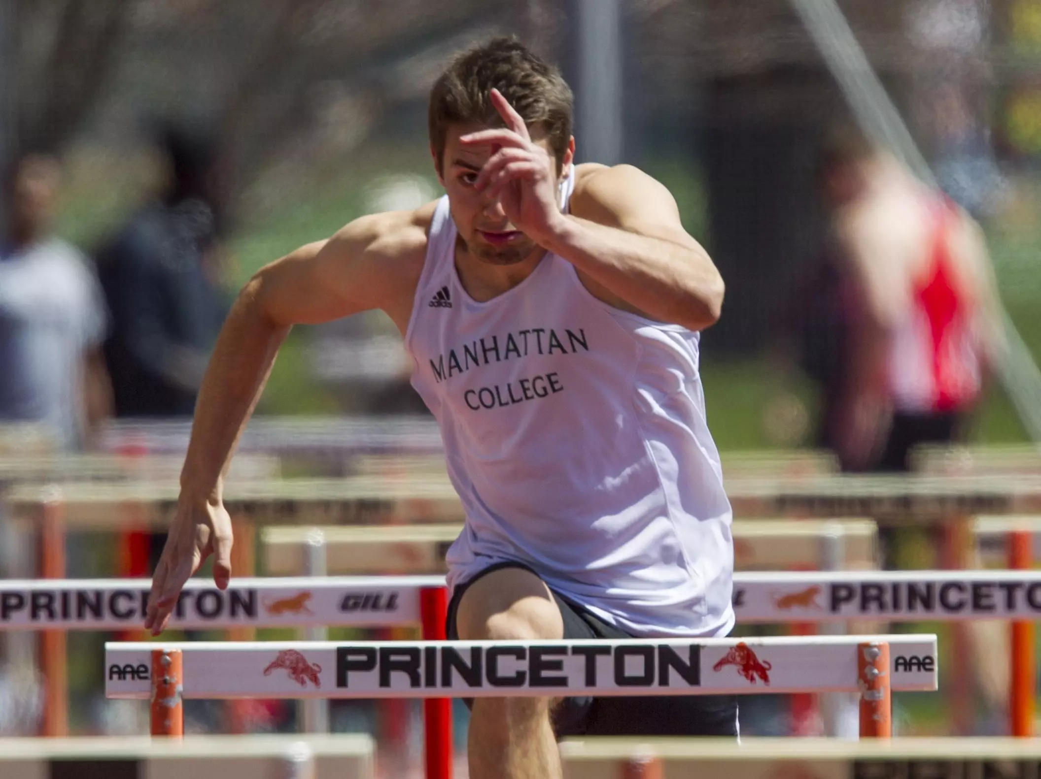 Jaspers Continue Competition at ECAC/IC4A Outdoor Championships
