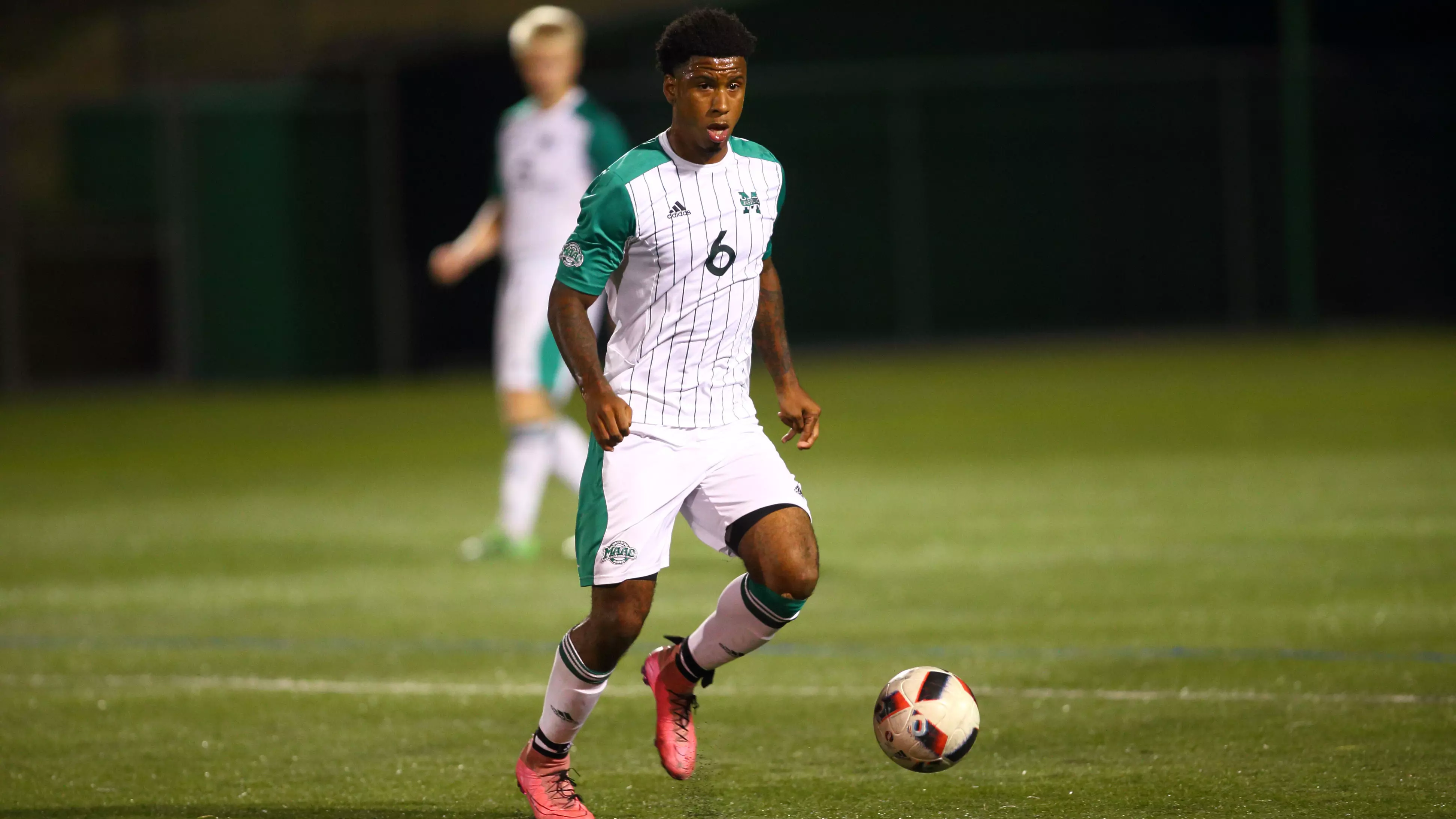 CCSU Defeats Manhattan
