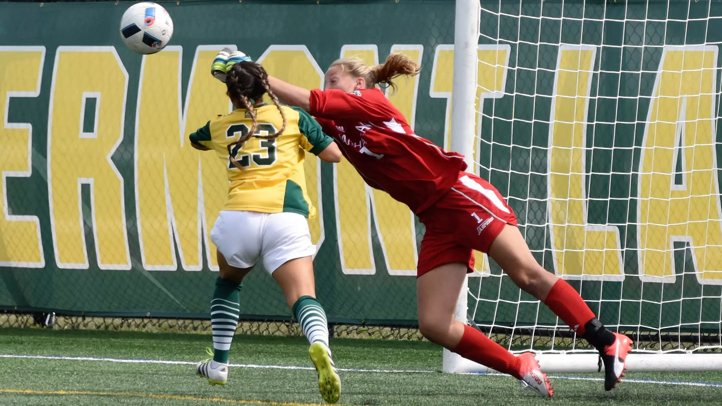 Manhattan Falls 1-0 To Binghamton