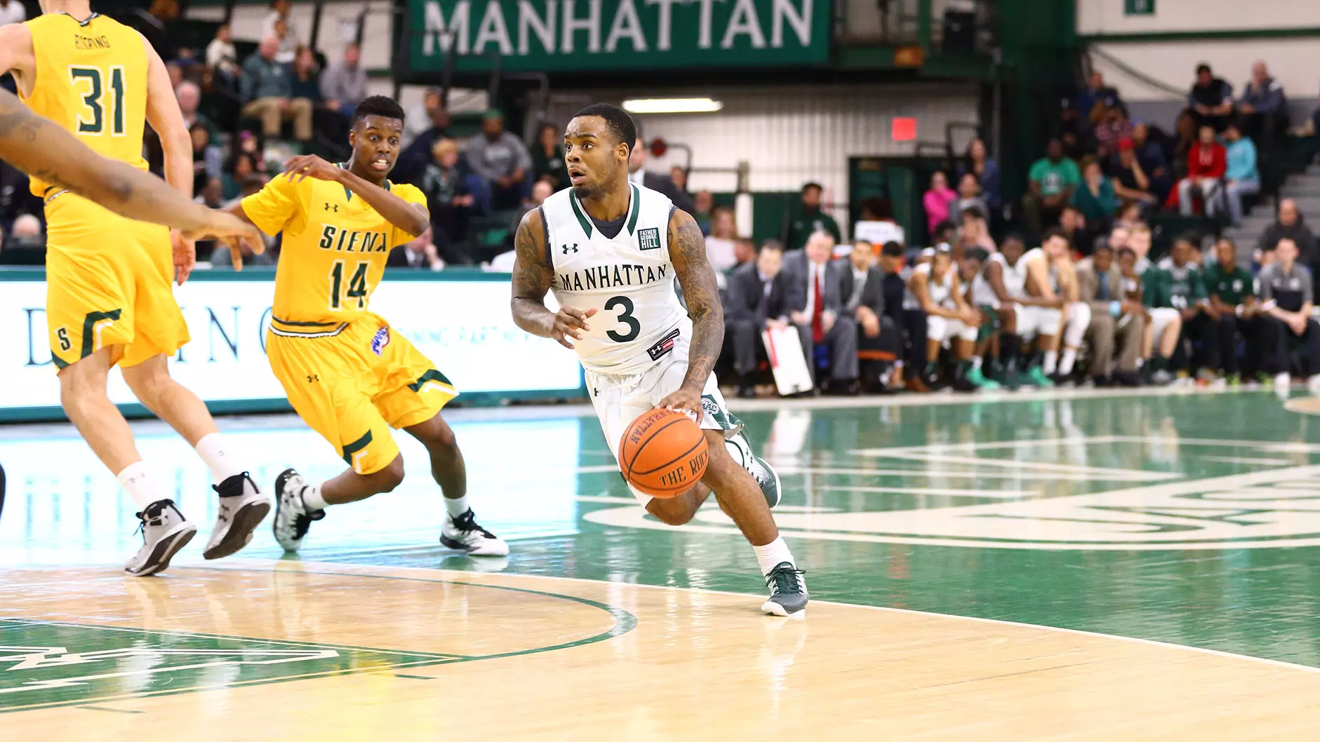 Siena Defeats Manhattan