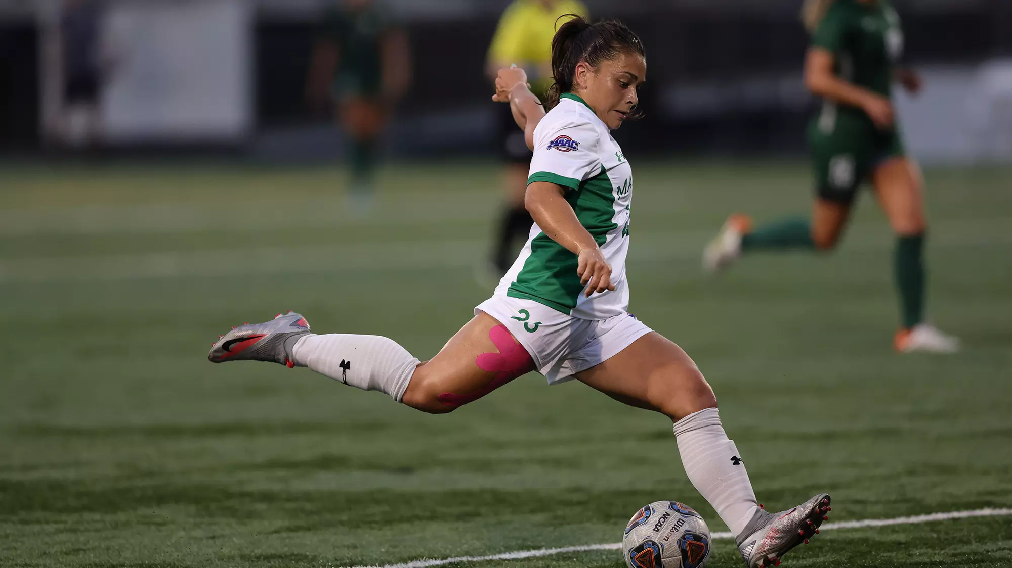 Julia Nicholas vs Wagner in 2022
