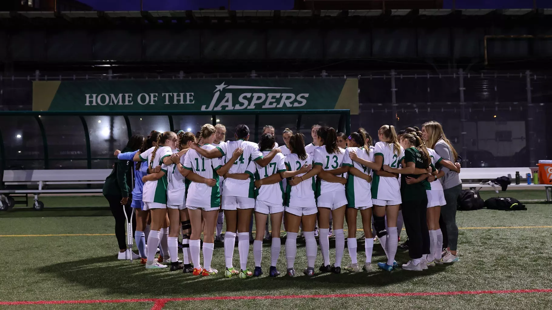 Team huddle vs Rider 2022