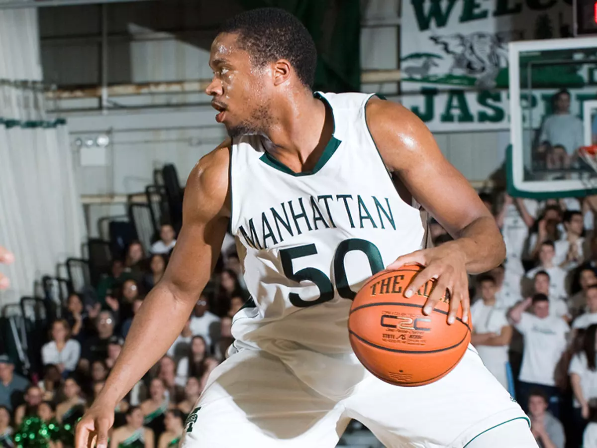 Jaspers Come up Short on Senior Day